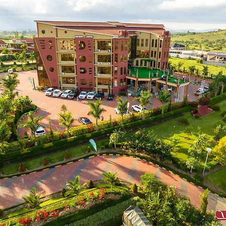 Las Vegas Garden Hotel Mbarara ภายนอก รูปภาพ