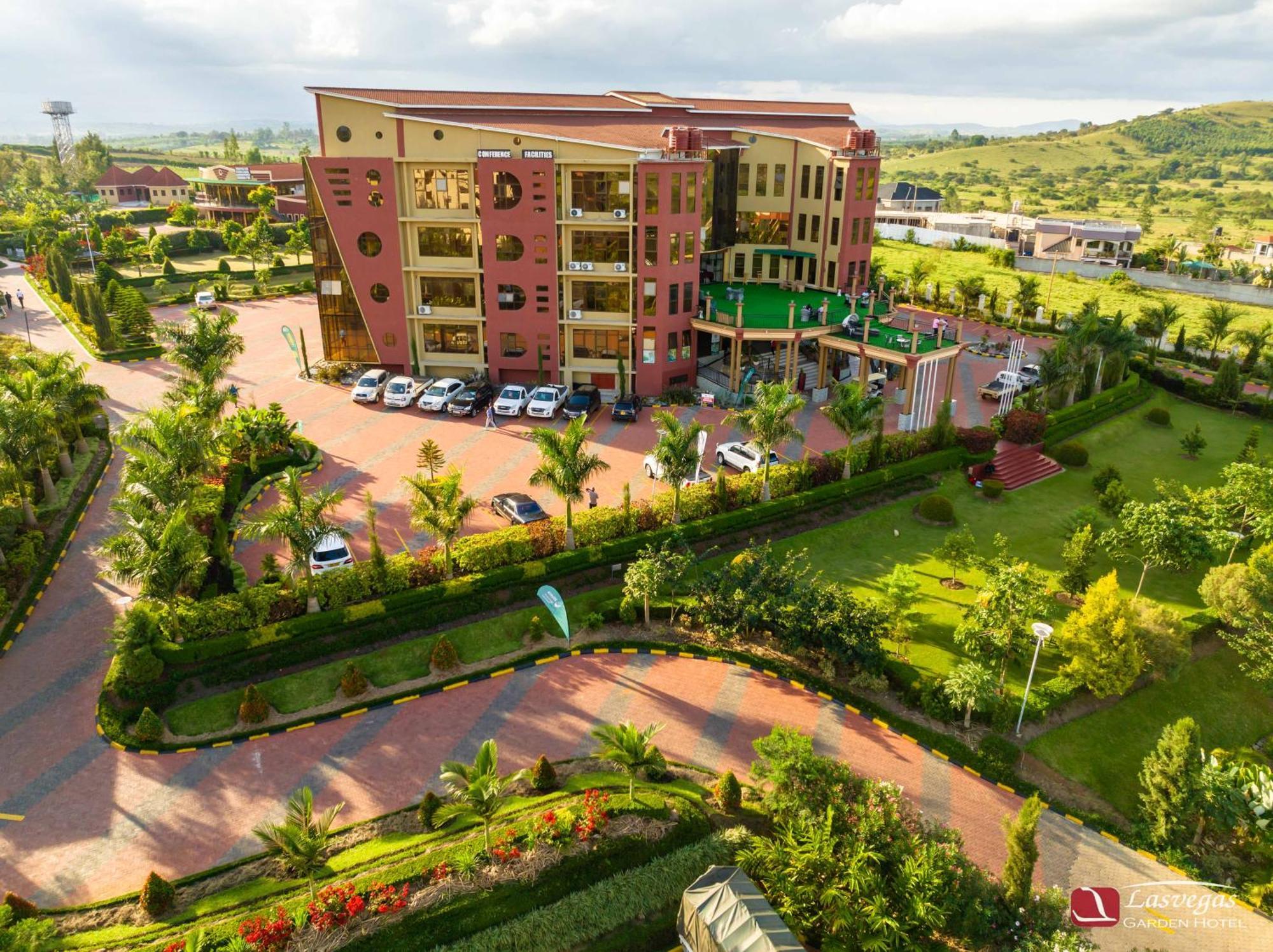 Las Vegas Garden Hotel Mbarara ภายนอก รูปภาพ
